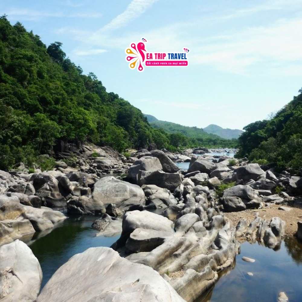 tour-tay-son-ham-ho-1-ngay.jpg tour-tay-son-ham-ho-1-ngay.jpg